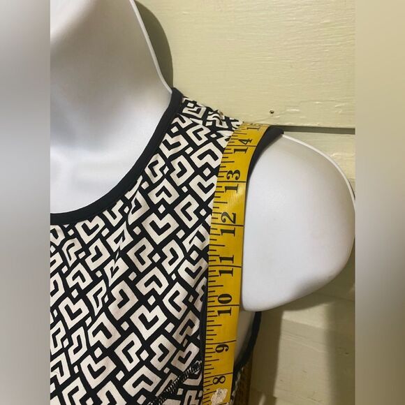 Lucy High Expectations Crop Tank Top Cut Out Back Black White Geometric Print - Picture 10 of 11
